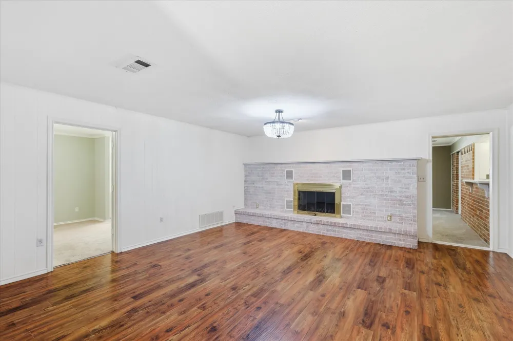 112 Diane Drive Sanger, TX 76266
