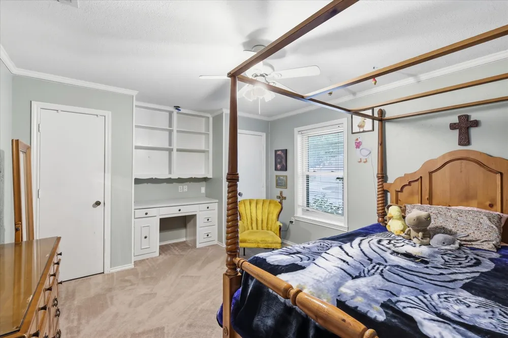 112 Diane Drive Sanger, TX 76266