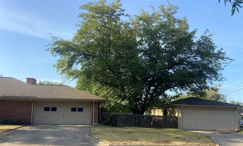 112 Diane Drive Sanger, TX 76266