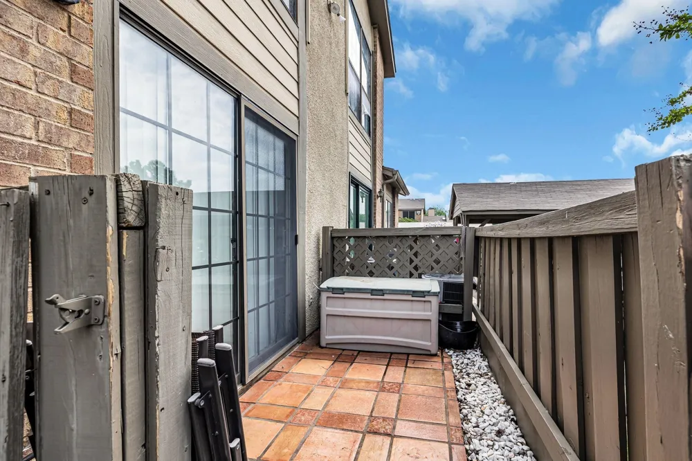 332 W Harwood Road #B Hurst, TX 76054