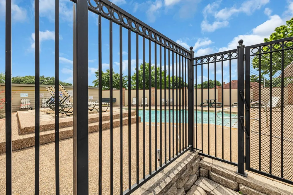 332 W Harwood Road #B Hurst, TX 76054