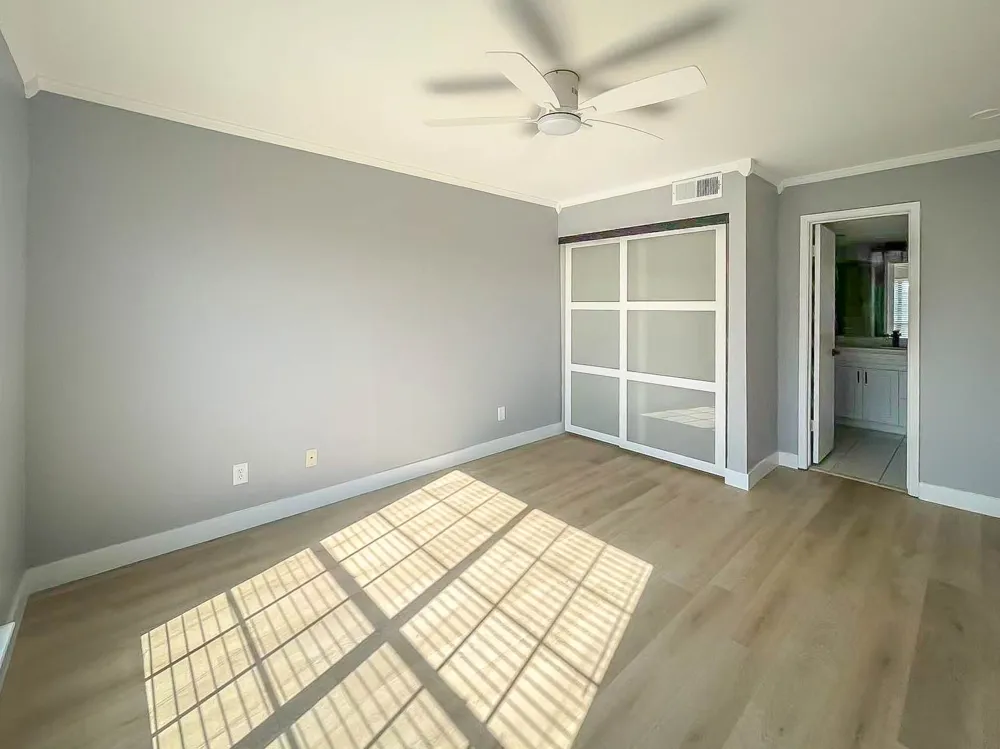 332 W Harwood Road #B Hurst, TX 76054