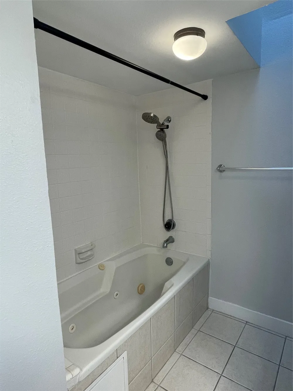 332 W Harwood Road #B Hurst, TX 76054