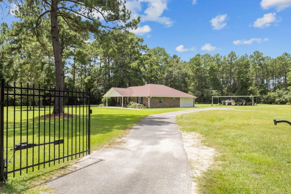 2244 Becky Lane Kountze, TX 77625