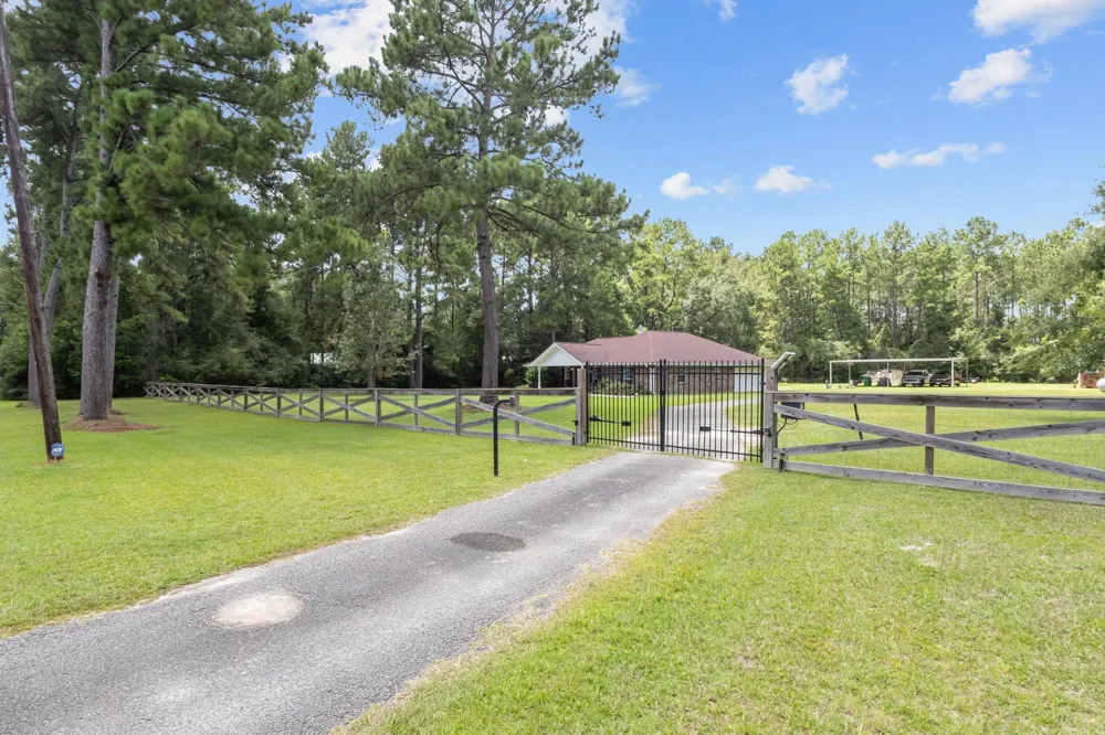 2244 Becky Lane Kountze, TX 77625