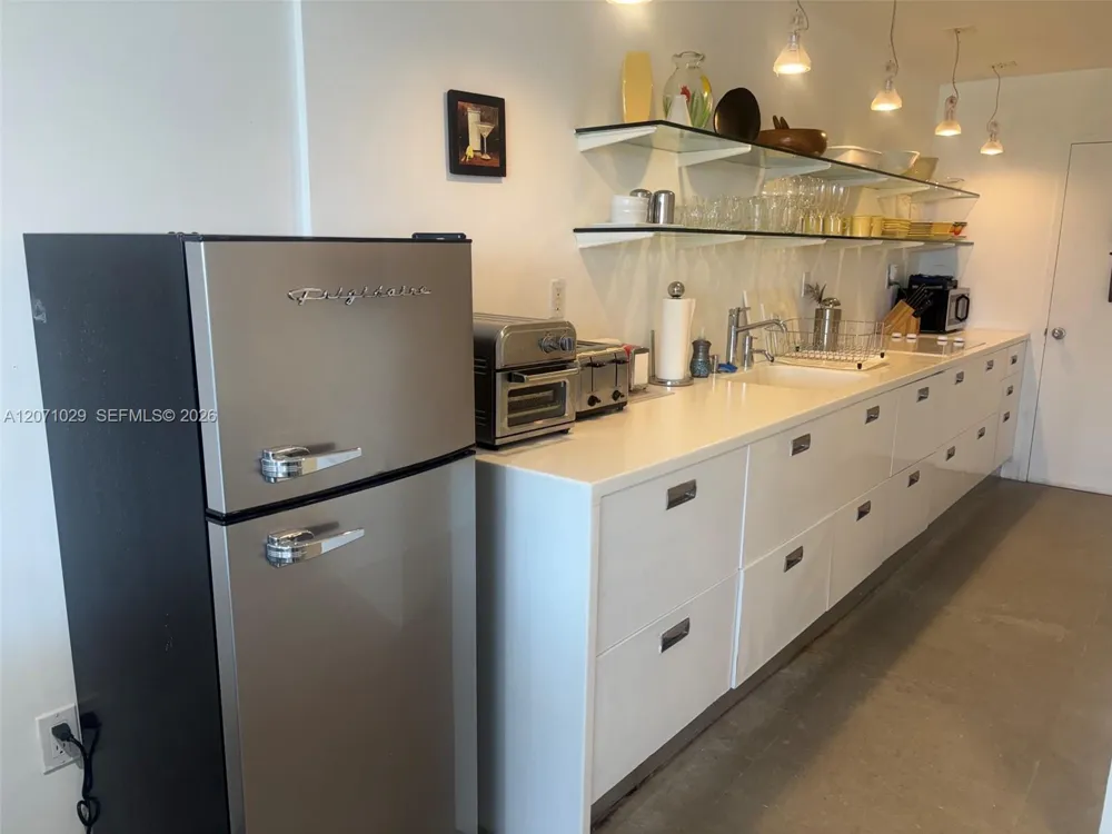100 Lincoln Rd #1546 Miami Beach, FL 33139