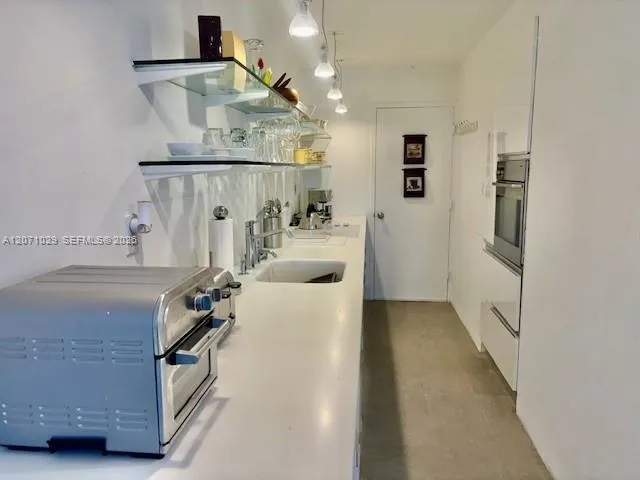 100 Lincoln Rd #1546 Miami Beach, FL 33139