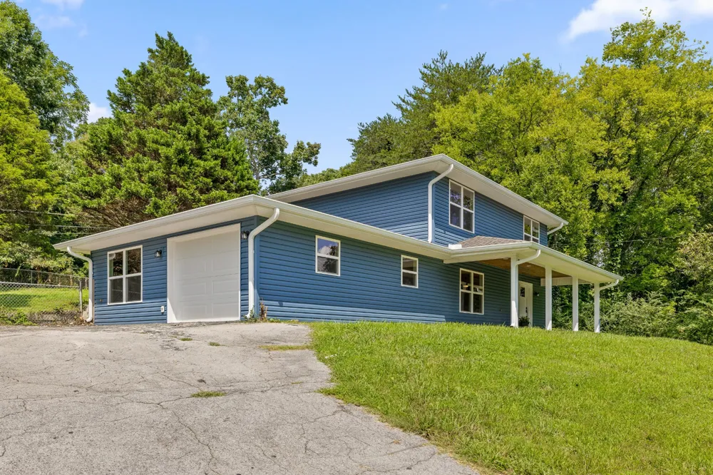 2323 Lyons Lane Soddy Daisy, TN 37379