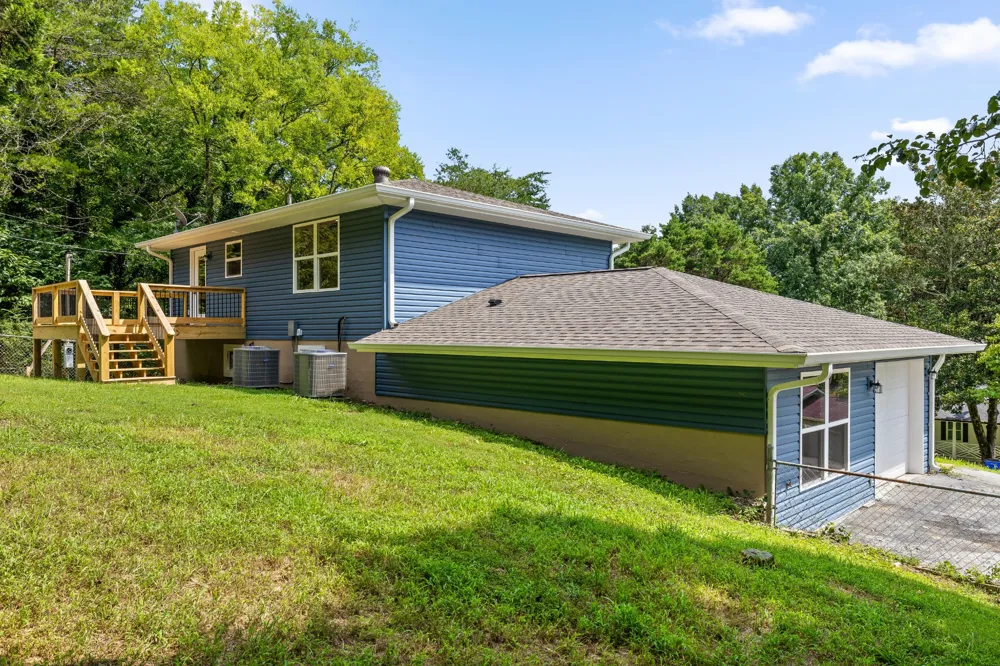 2323 Lyons Lane Soddy Daisy, TN 37379