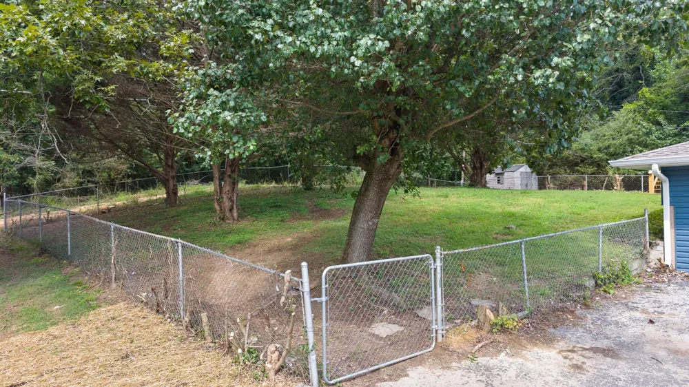 2323 Lyons Lane Soddy Daisy, TN 37379