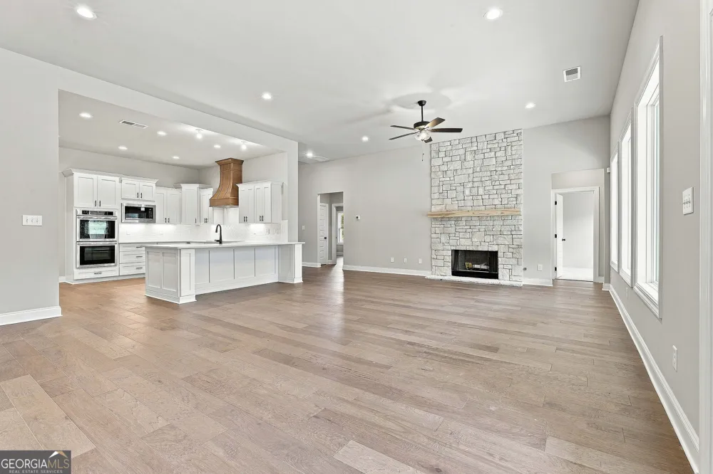 42 Traveler LN Williamson, GA 30292