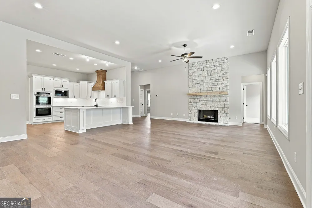 42 Traveler LN Williamson, GA 30292