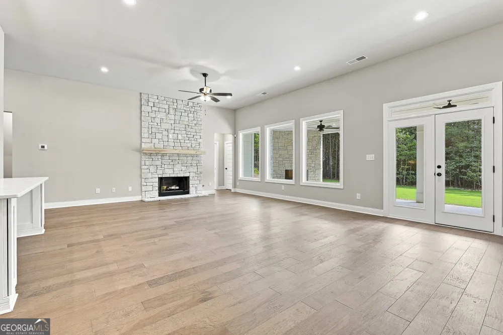 42 Traveler LN Williamson, GA 30292