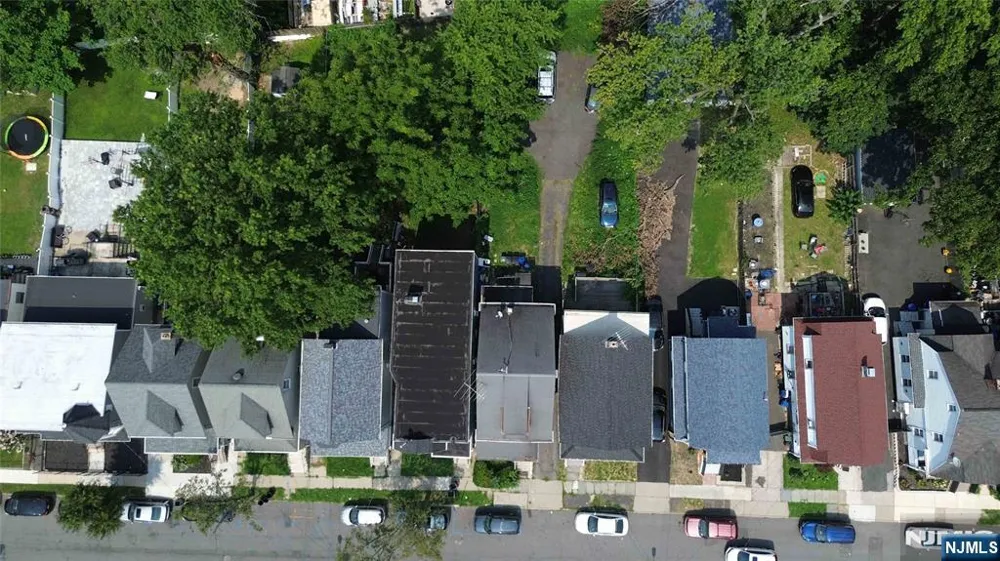 27 Cummings Street Irvington, NJ 07111