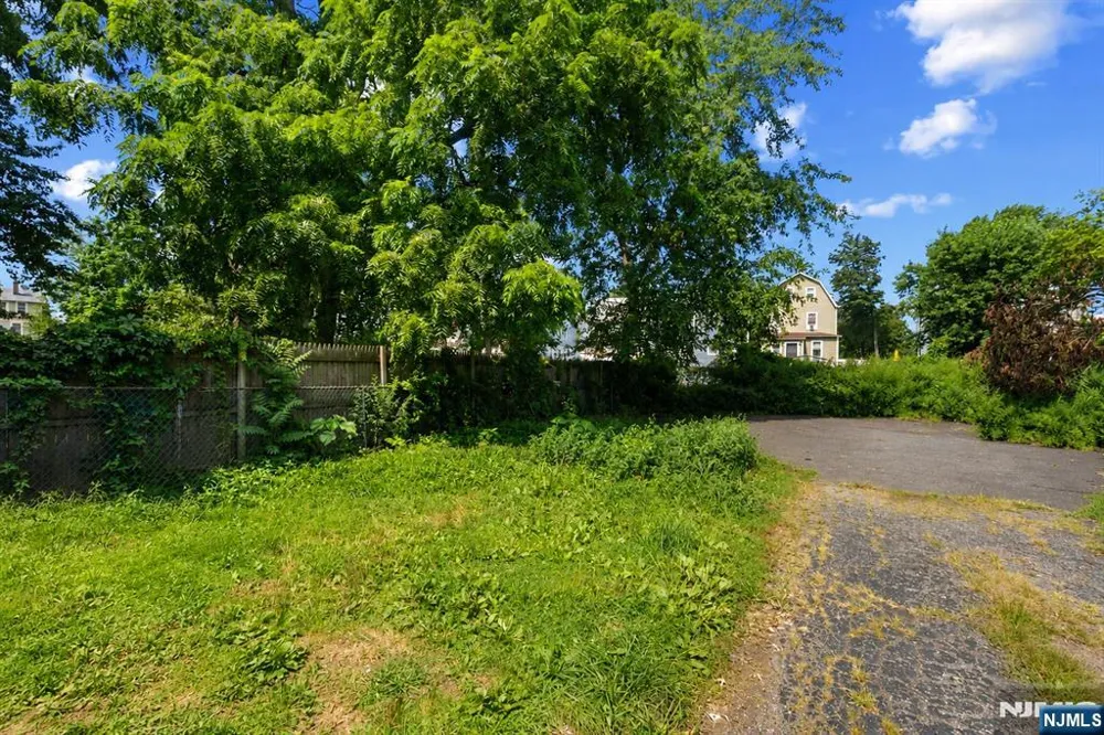 27 Cummings Street Irvington, NJ 07111