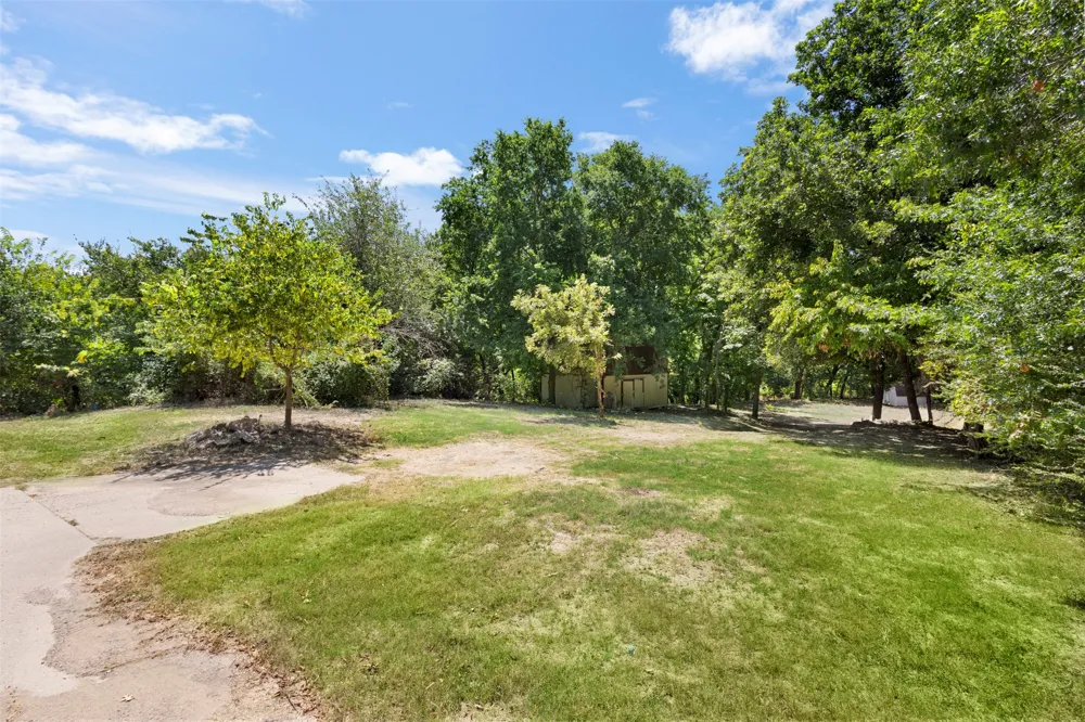261 Rocky Drive Waxahachie, TX 75167