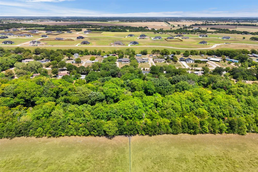 261 Rocky Drive Waxahachie, TX 75167