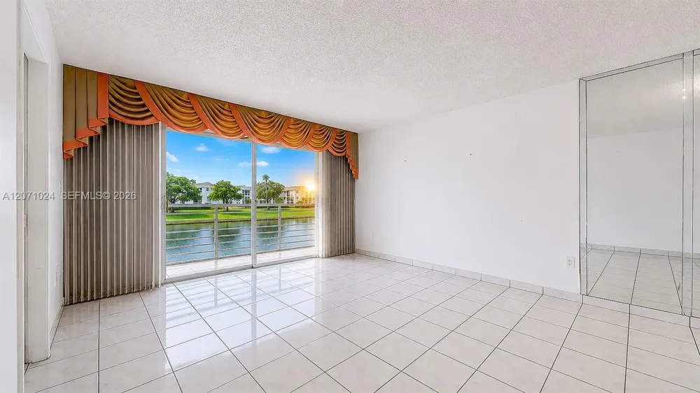 8500 Sunrise Lakes Blvd #201 Sunrise, FL 33322
