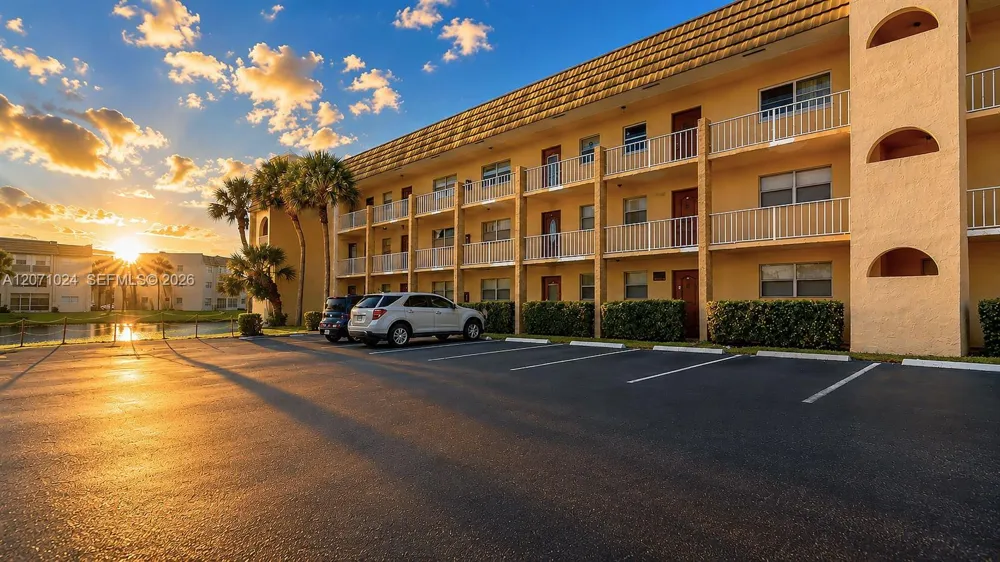 8500 Sunrise Lakes Blvd #201 Sunrise, FL 33322