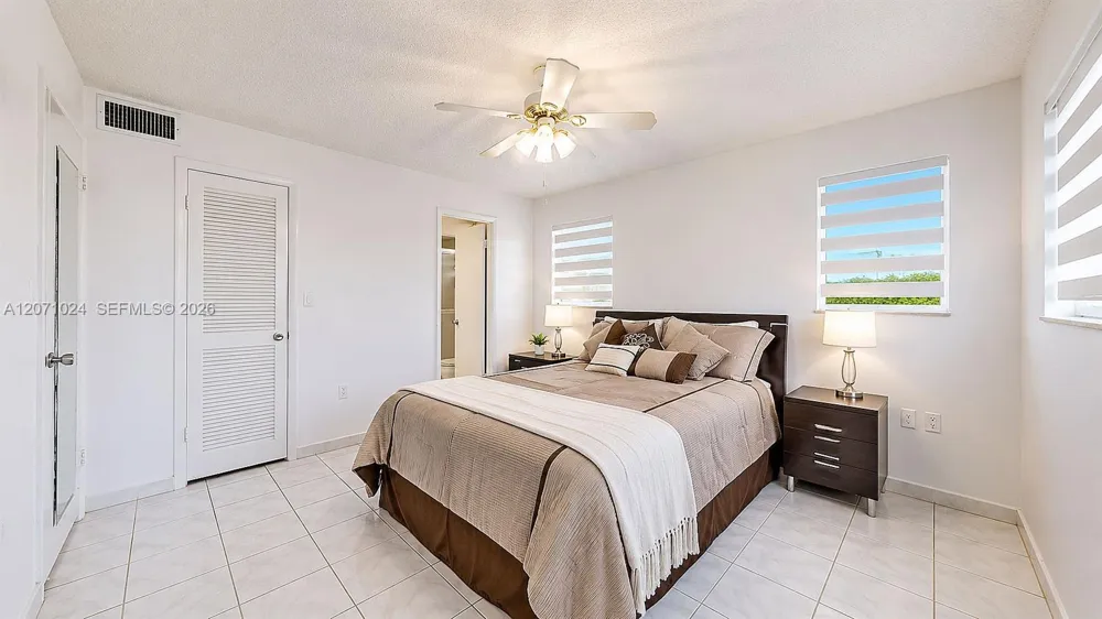 8500 Sunrise Lakes Blvd #201 Sunrise, FL 33322