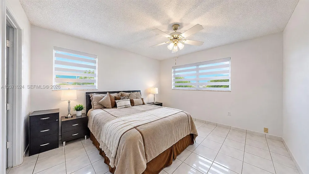 8500 Sunrise Lakes Blvd #201 Sunrise, FL 33322