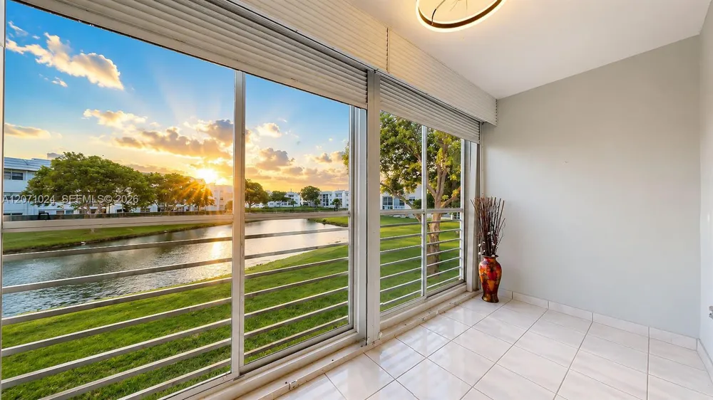 8500 Sunrise Lakes Blvd #201 Sunrise, FL 33322