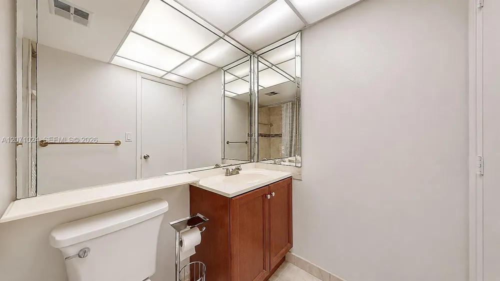 8500 Sunrise Lakes Blvd #201 Sunrise, FL 33322