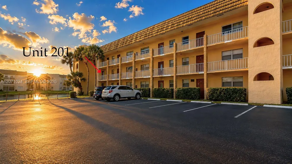 8500 Sunrise Lakes Blvd #201 Sunrise, FL 33322