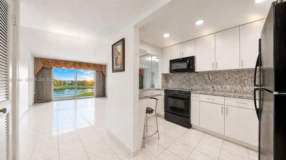 8500 Sunrise Lakes Blvd #201 Sunrise, FL 33322