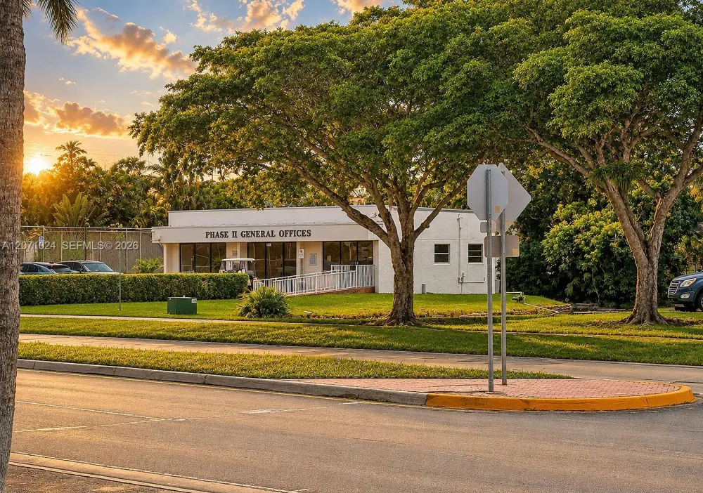 8500 Sunrise Lakes Blvd #201 Sunrise, FL 33322