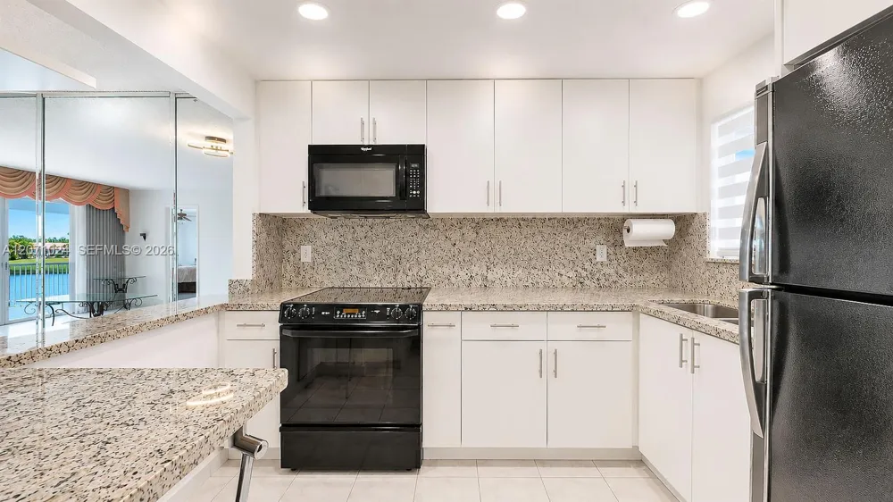 8500 Sunrise Lakes Blvd #201 Sunrise, FL 33322