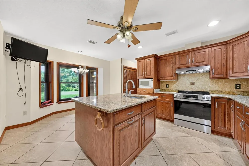 445 POLITE DRIVE Deltona, FL 32725