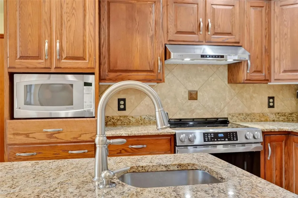 445 POLITE DRIVE Deltona, FL 32725