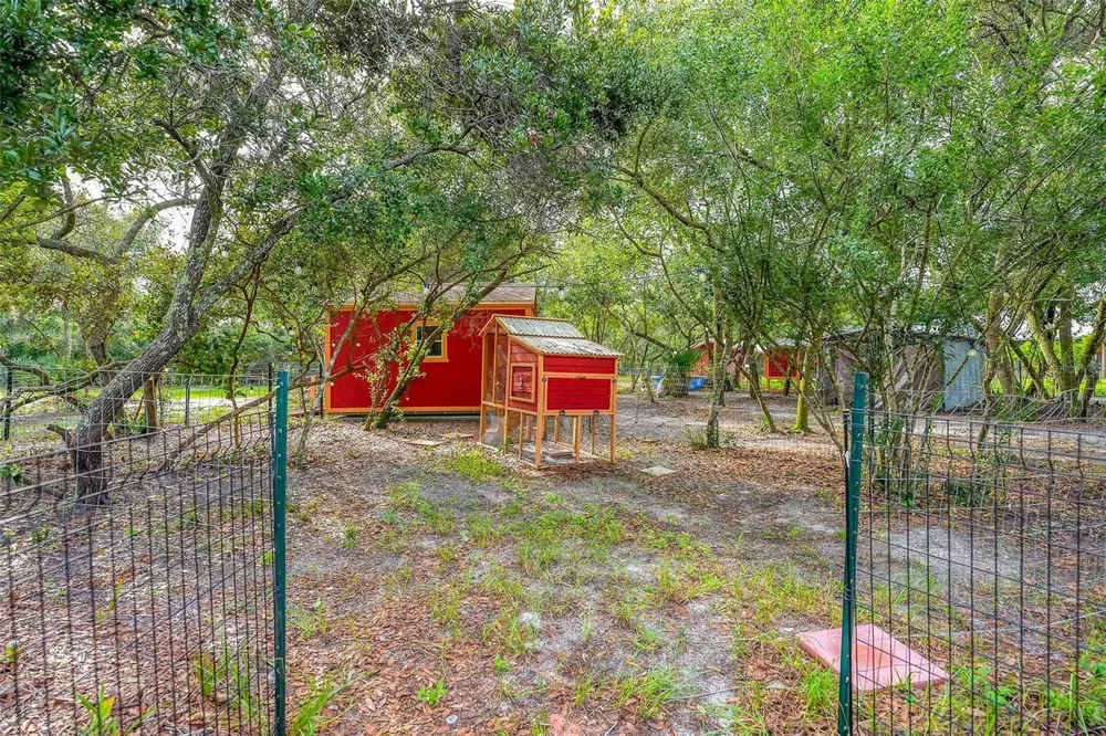 445 POLITE DRIVE Deltona, FL 32725