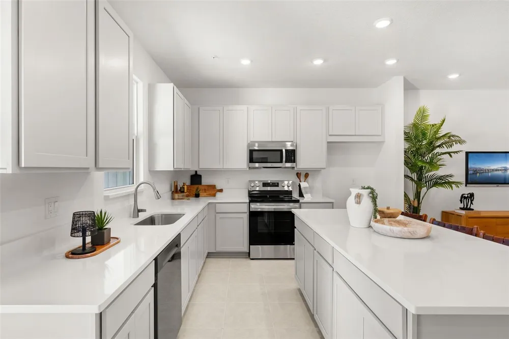 735 BLISSFUL GARDENS WAY Apopka, FL 32703