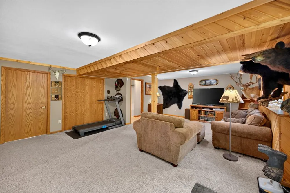 61658 257th Avenue Mantorville, MN 55955