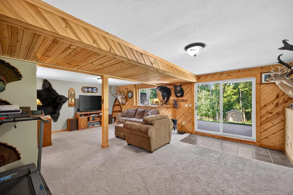 61658 257th Avenue Mantorville, MN 55955