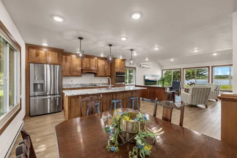 969 Hamlet Drive