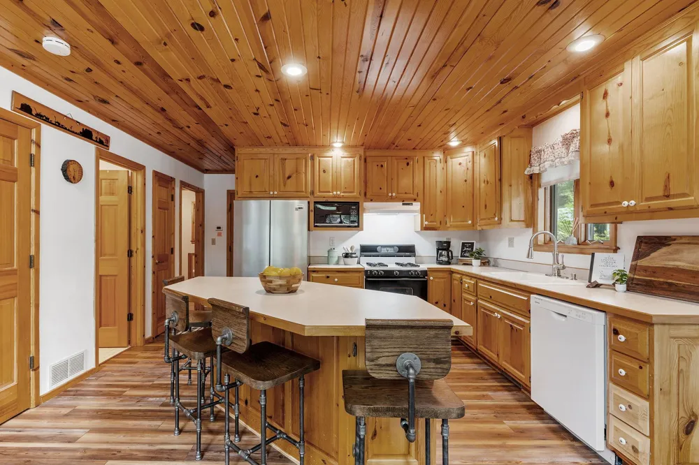 11670 Elm Circle Pine City, MN 55063