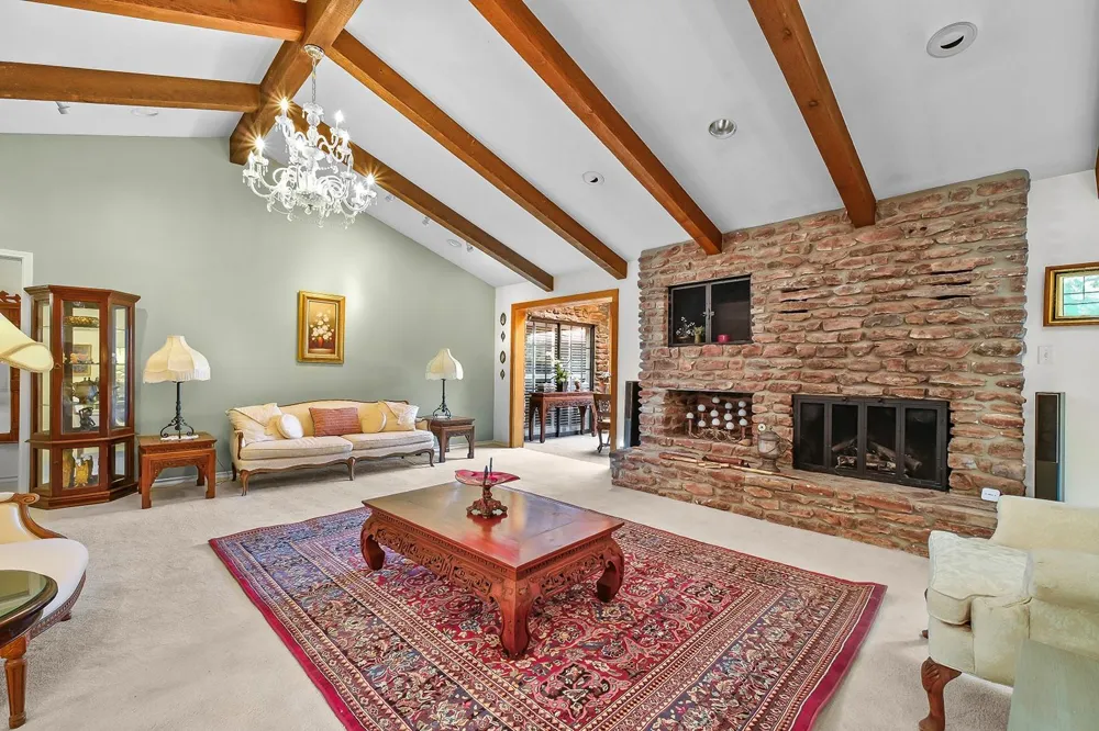 104 Braeburn Circle Kerrville, TX 78028