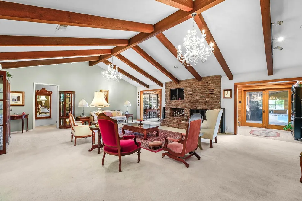 104 Braeburn Circle Kerrville, TX 78028