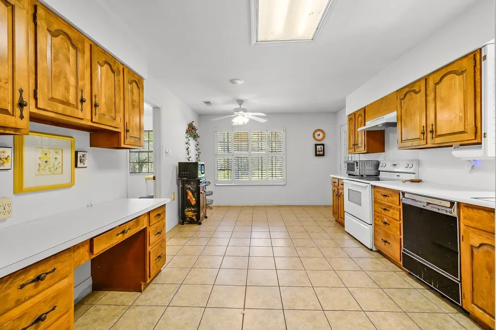 104 Braeburn Circle Kerrville, TX 78028