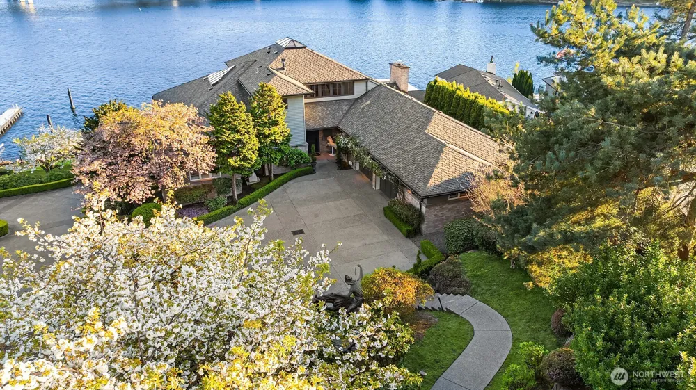 16 Enatai Drive Bellevue, WA 98004