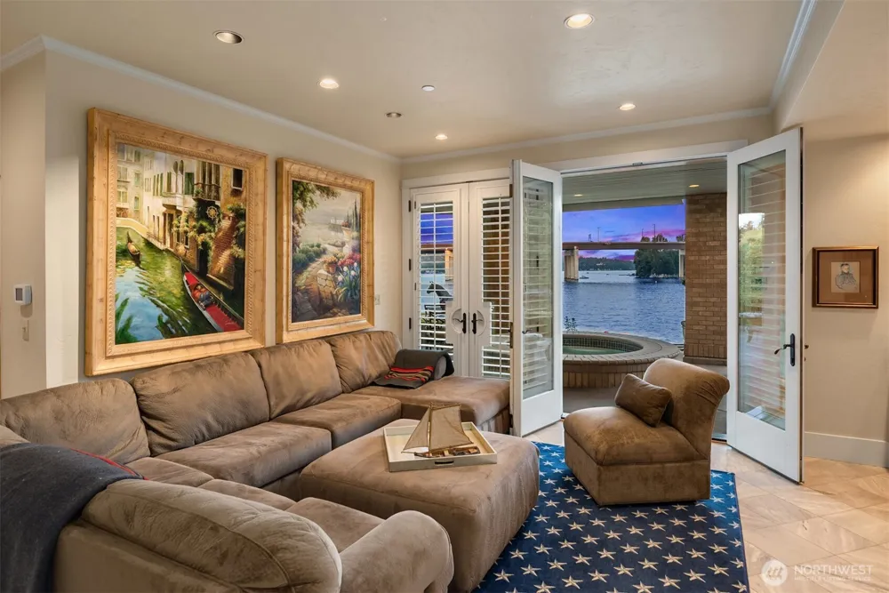 16 Enatai Drive Bellevue, WA 98004