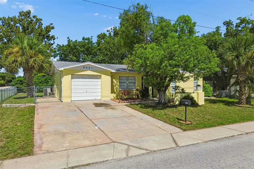9631 MARLINTON LANE Port Richey, FL 34668
