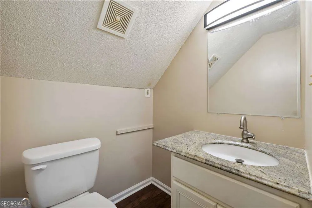 6223 Marbut Farms LN Lithonia, GA 30058