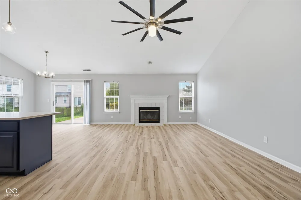 6540 Abby Lane Zionsville, IN 46077