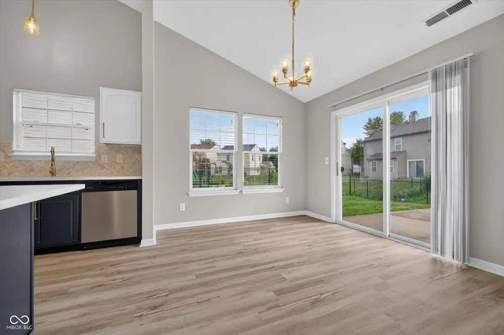 6540 Abby Lane Zionsville, IN 46077