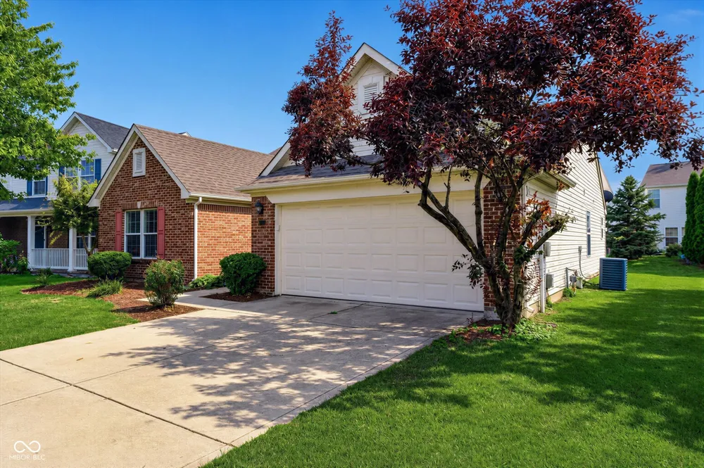 6540 Abby Lane Zionsville, IN 46077