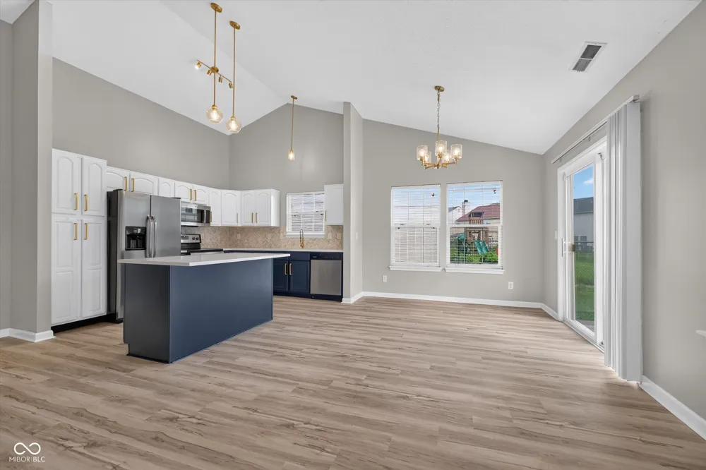 6540 Abby Lane Zionsville, IN 46077